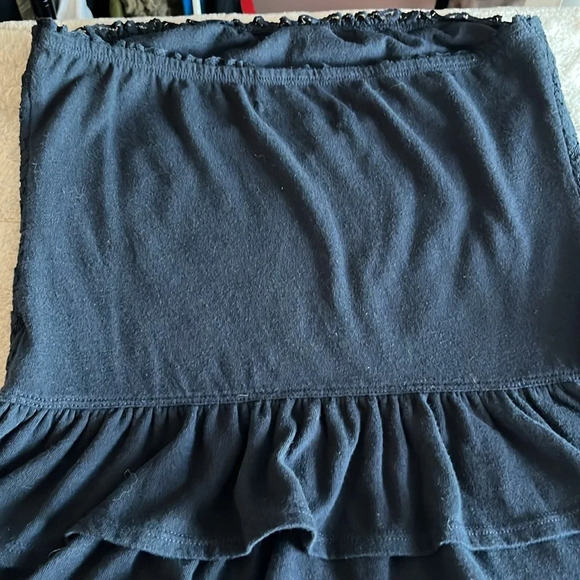 MM59 Hollister navy strapless embroidered lace front ruffled bottom top - Picture 5 of 9